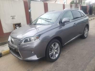 A picture of AWOOF DEAL Foreign Used LX Rx350 2015 model on belt