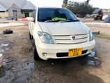 A picture of Toyota IST DT