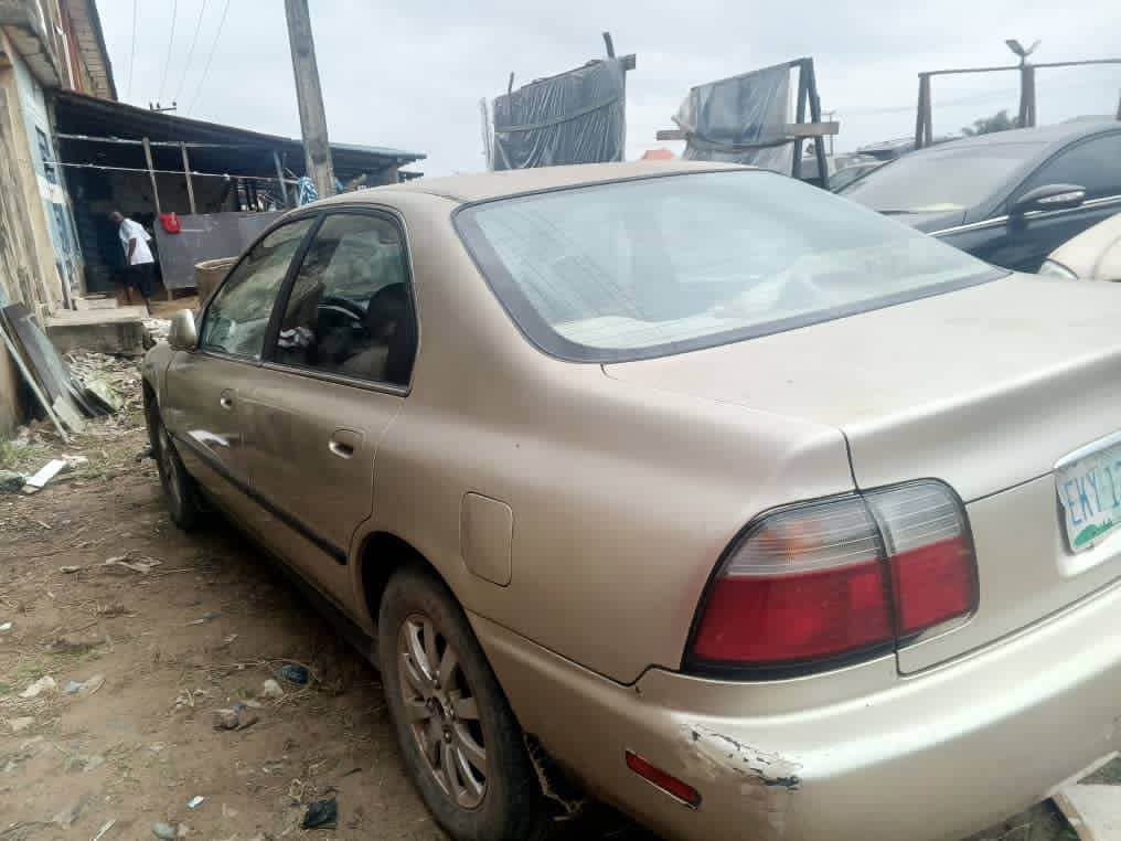 A picture of Honda 09063393963