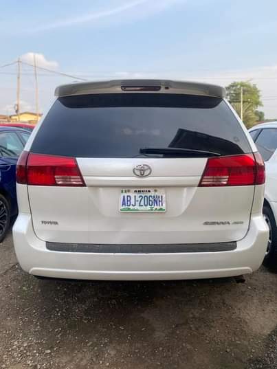 A picture of Toyota Sienna