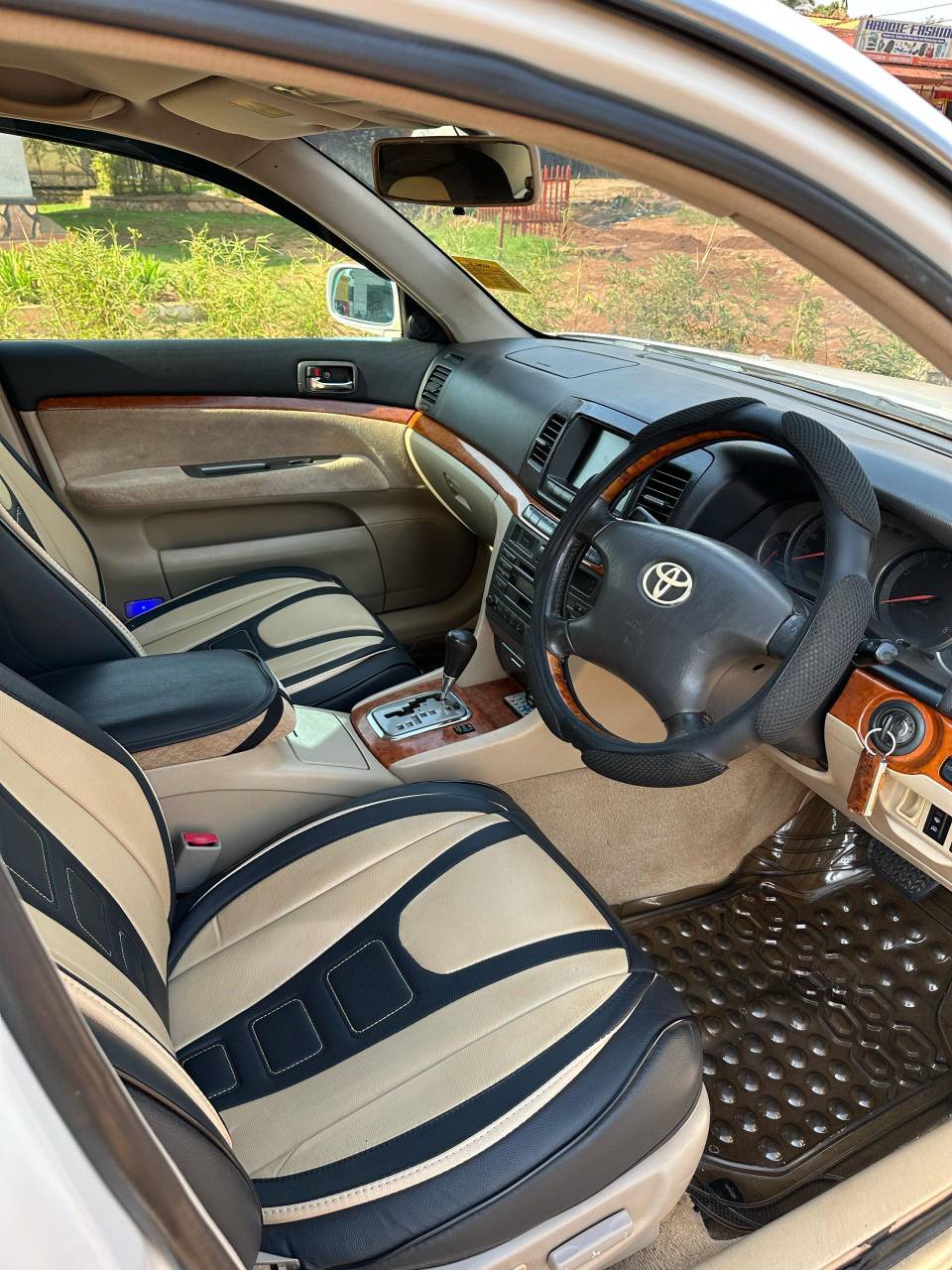 A picture of Grande mark ii on sale