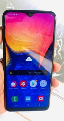 A picture of Samsung Galaxy A10 32GB 2GB 250k