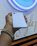 A picture of google pixel 3a O6I2O4IO5O