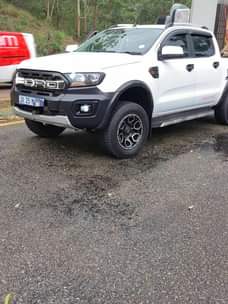 A picture of Ford