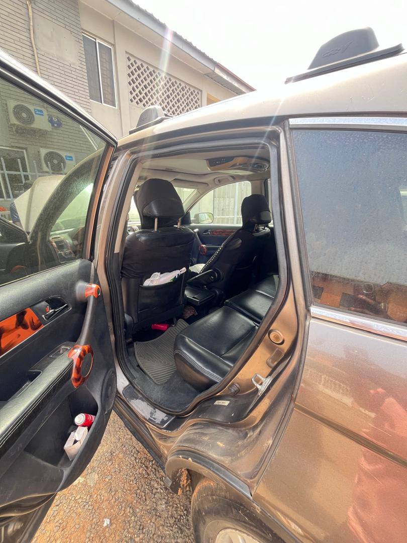 A picture of Honda CR V 2010
