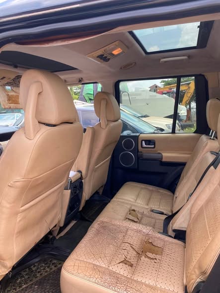 A picture of 2006 Land Rover 2006
