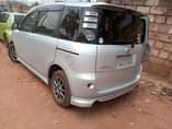A picture of 18 toyota sienta model 2008 9 price tag.. 26.5m ugx