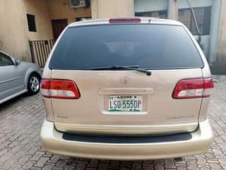 A picture of SUPER CLEAN USED TOYOTA SEINNA 2001 FOR SALE