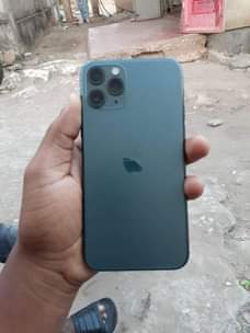 A picture of Iphone 11 pro