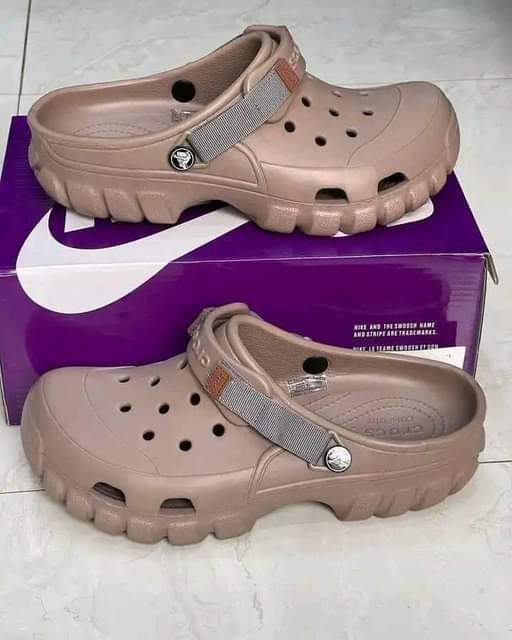 crocs