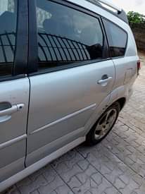 A picture of Pontiac vibes 06 model