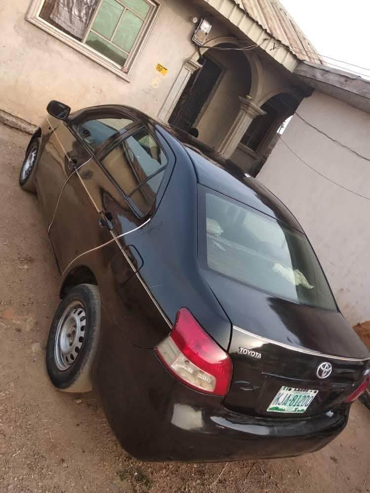 A picture of Toyota Yaris manual