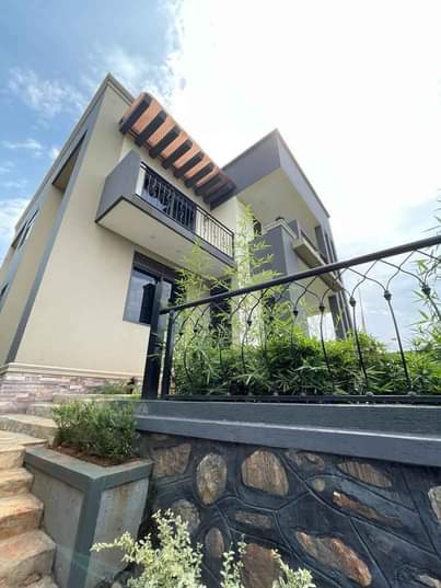 A picture of Brand new 5 bedroomed home