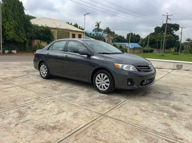 A picture of FOREIGN USED TOYOTA COROLLA LE 2013 MODEL WITH GENUINE DUTY