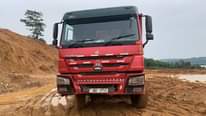 A picture of Second hand sinotrucks and equipment available for sale