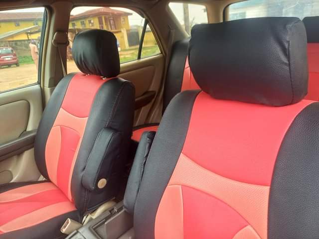 A picture of Lexus Rx300 