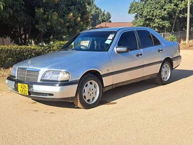 classifieds/cars mercedes