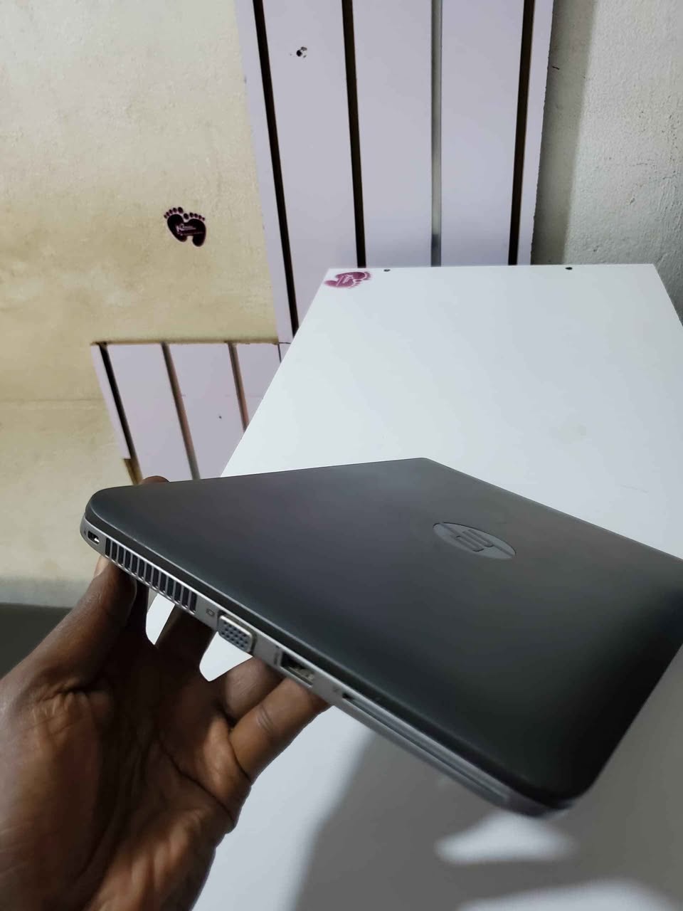 A picture of Hp 820 i7 8gbram 500gb hdd btry 5hrs