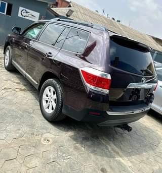 A picture of Foreign used Toyota highlander 2012