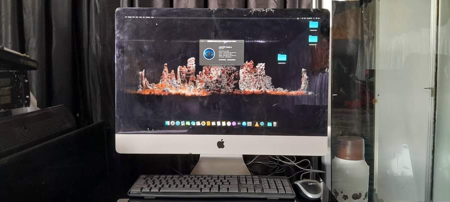 A picture of NJOO UOKOTE IMAC nyembamba nch 27 ram 32gb ssd 3000gb