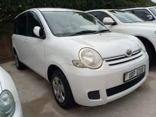 A picture of SIENTA