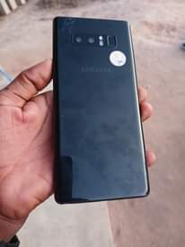 A picture of Samsung Galaxy note8 imenyooka gb64 ram6 net4g 0698899837
