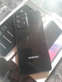A picture of Samsung a53 6gb 128gb 5g lite Little cracks
