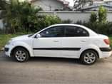 A picture of Kia Rio 2004 manual transmission