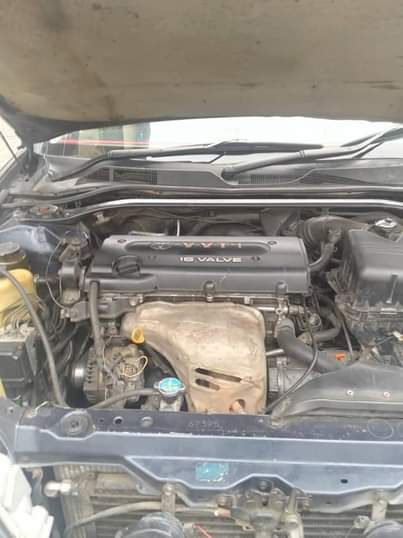 A picture of Toyota camry 2 4
