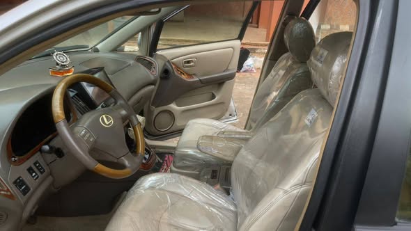 A picture of Lexus Rx 300