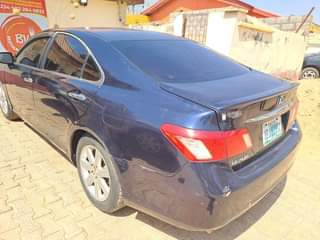 A picture of Es350 Lexus