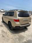 A picture of Toyota Highlander upgraded to 012 09033738897