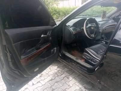 A picture of Honda crosstour 2009 Buy and drive 3m last Agent 100k