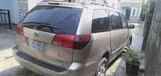 A picture of First body Toyota Sienna