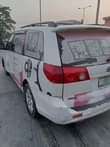 A picture of Toyota Sienna 06