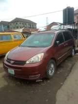 A picture of Sweet deal 2004 Toyota sienna engine ac working perfectly gear