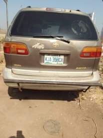 A picture of 2000 Toyota Sienna
