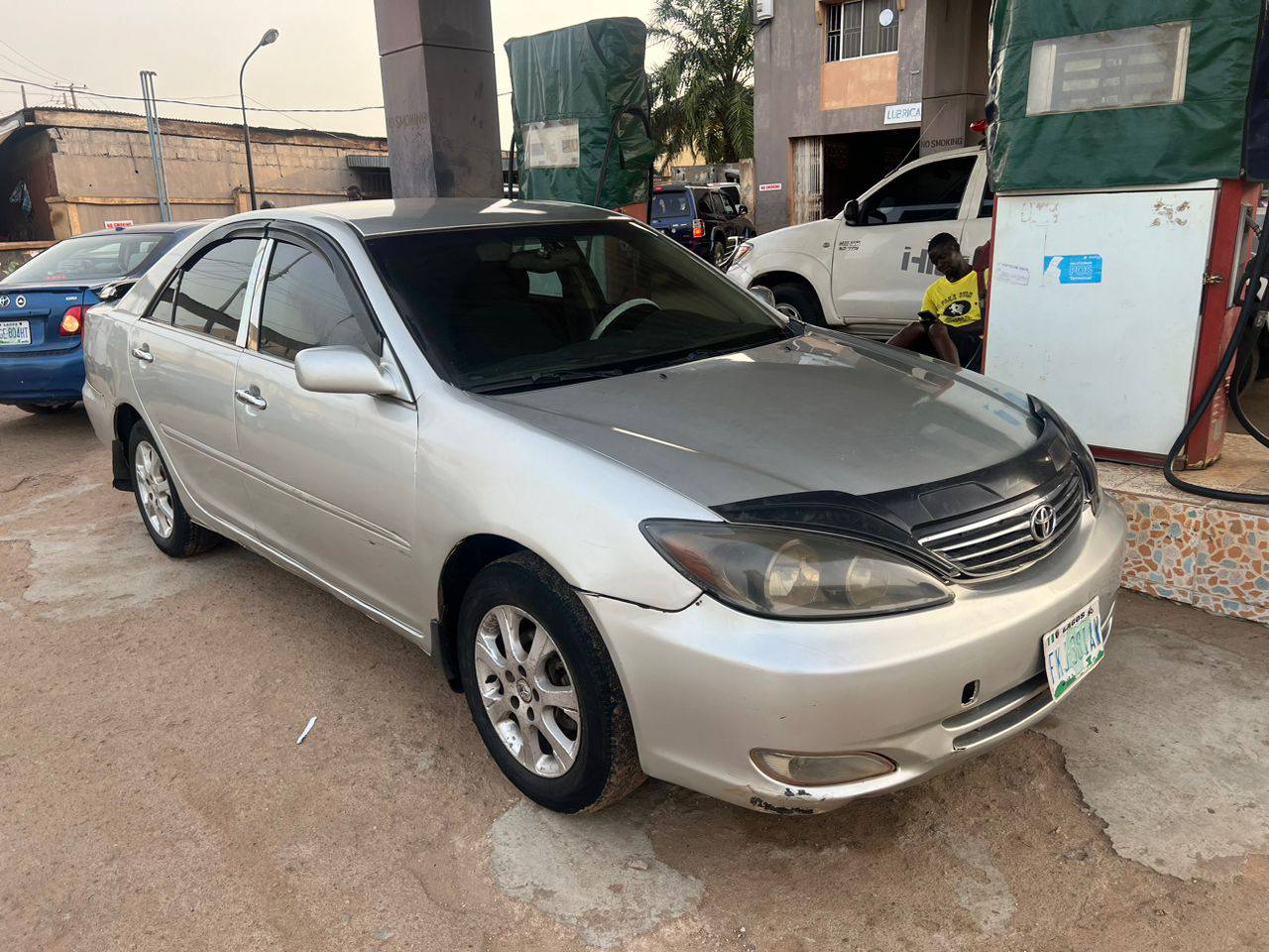 A picture of Toyota Camry 03