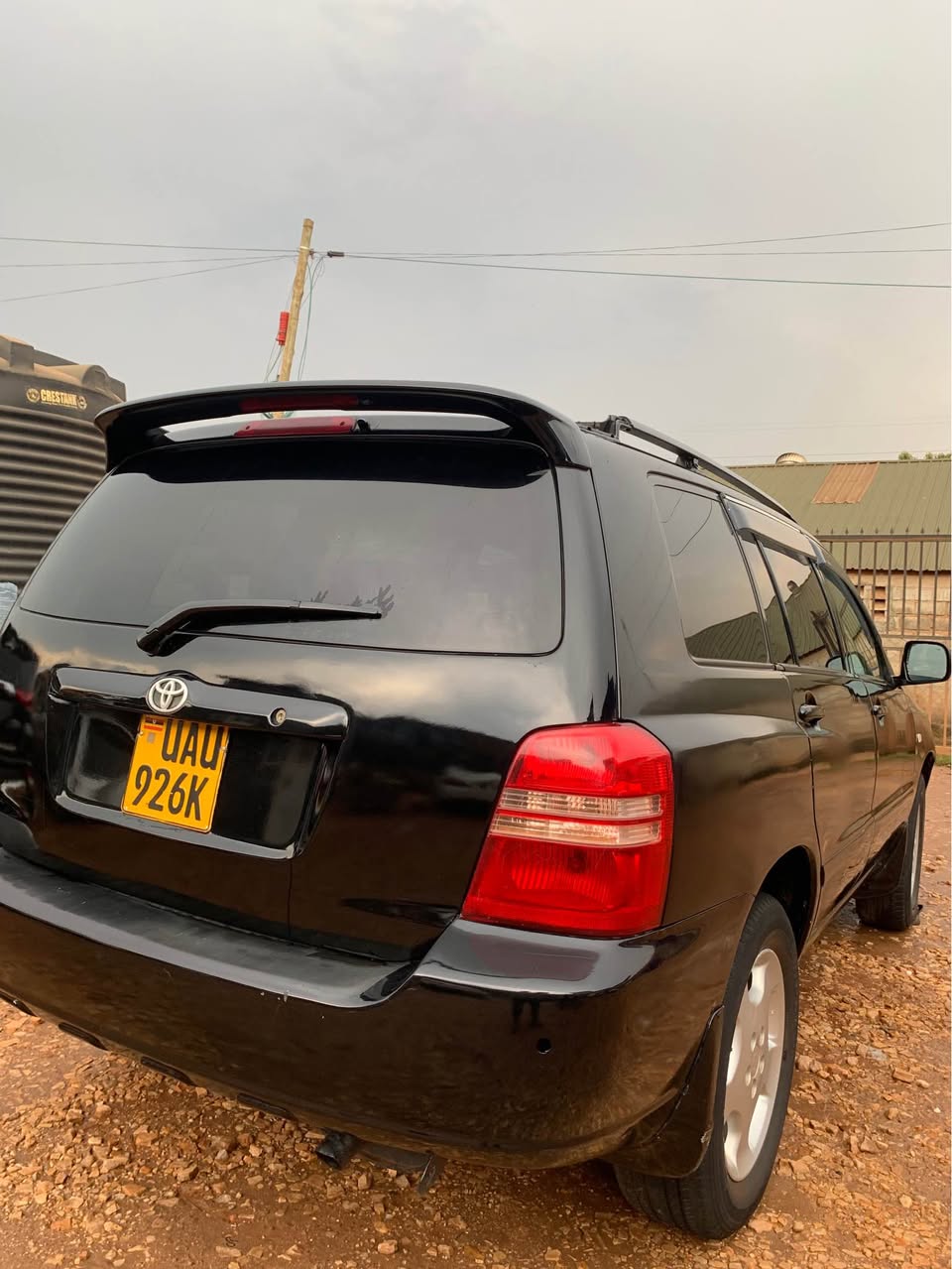 A picture of Toyota Kluger 2001 model