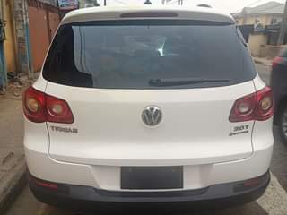 A picture of Volkswagen Tiguan 2011