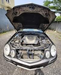 A picture of Benz E350 09