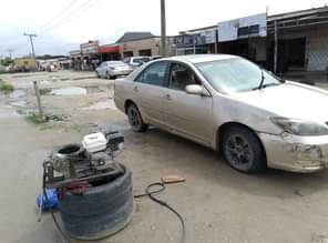 A picture of Engine is smoking buy and drive 1550k settle 100k Location