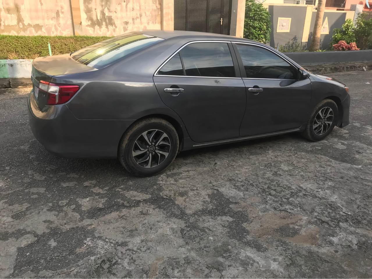 A picture of 2014 Toyota Camry used