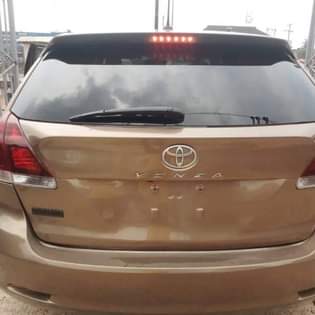 A picture of 2010 Toyota venza 2010