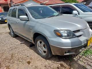 A picture of Mitsubish Autlander mwanza call WhatsApp 0686108116