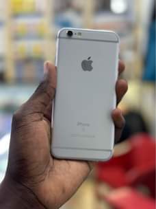 A picture of iPhone 6s 128gb clean like new 280k WhatsApp or call