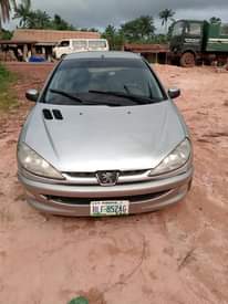A picture of Peugeot 206