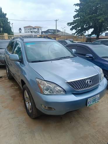 A picture of Registered Lexus rx330 basic custom papers intact sound engine and