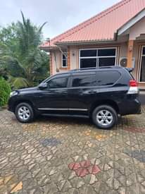A picture of Toyota land cruiser 150
