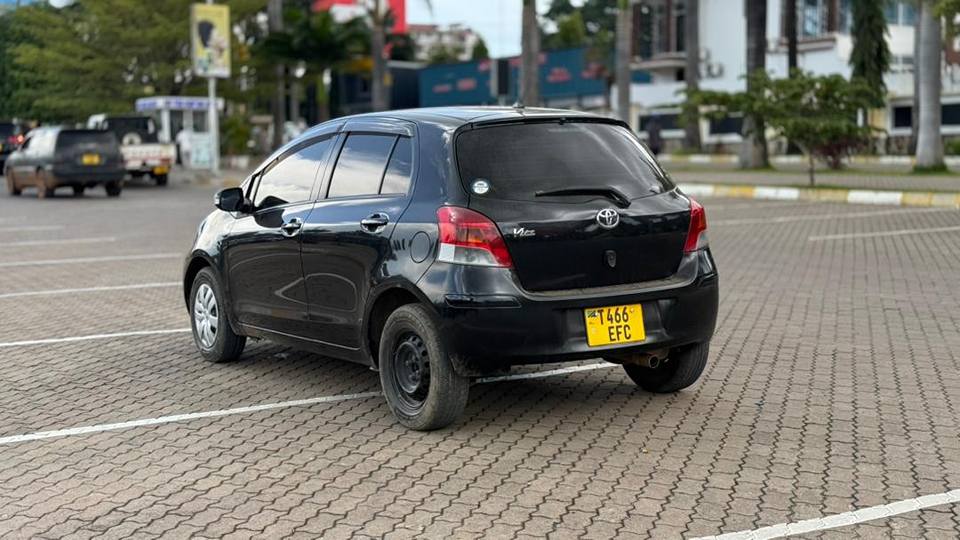 A picture of Toyota Vitz